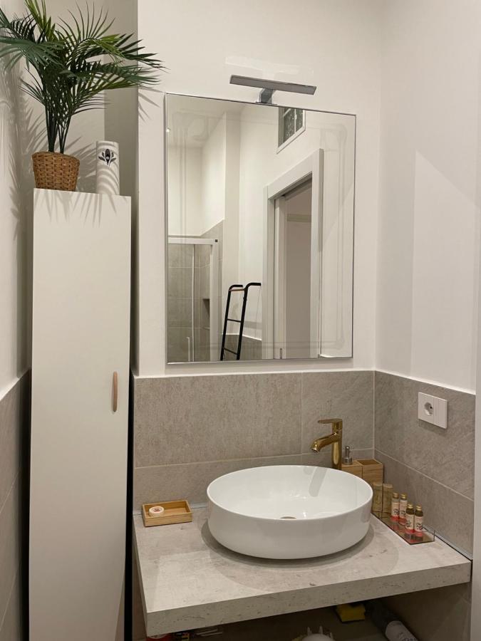 Luxury Modern Apartment มิลาน ภายนอก รูปภาพ