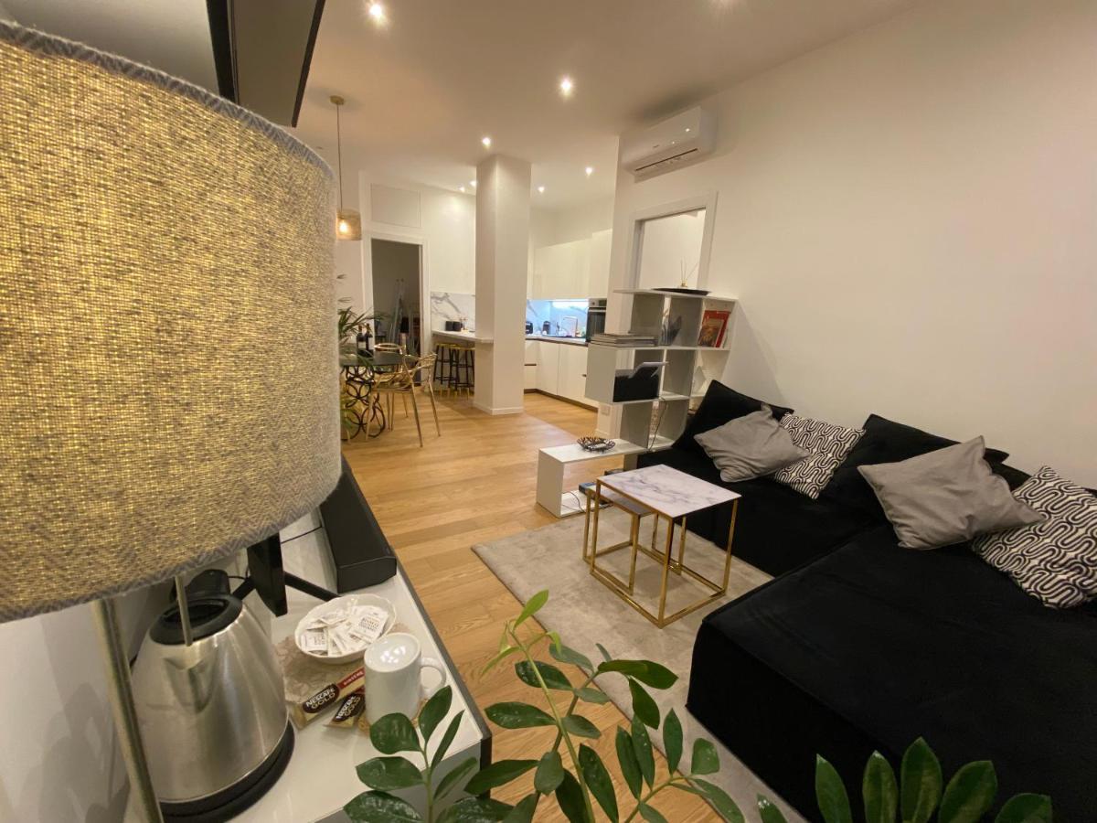 Luxury Modern Apartment มิลาน ภายนอก รูปภาพ